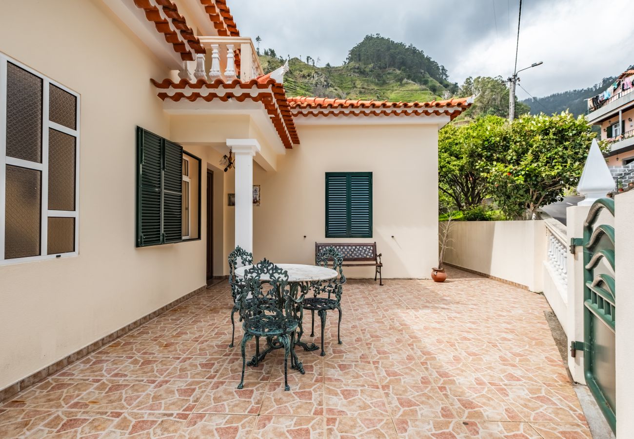 Casa em Ribeira Brava - Valley Nest by Zest and Guest