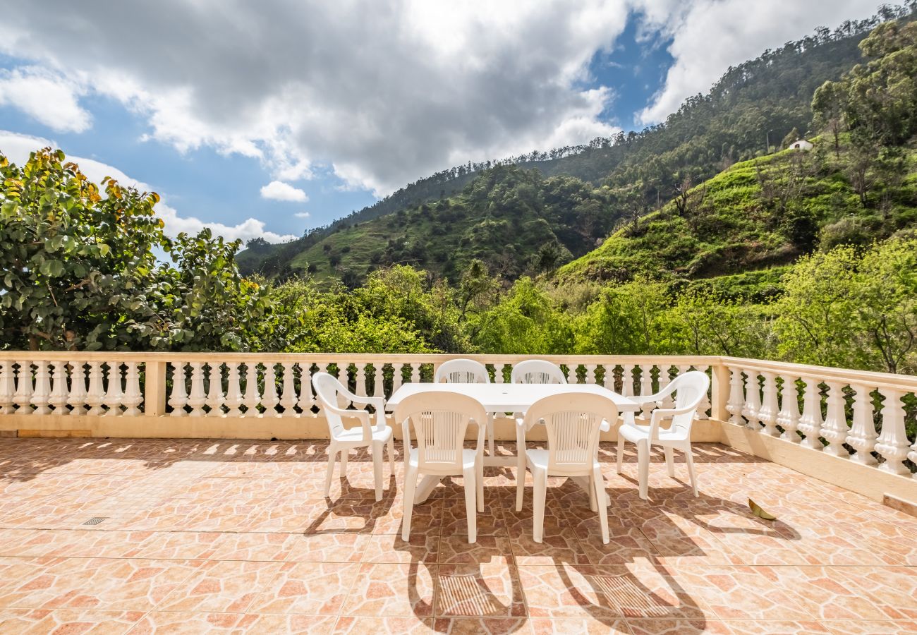 Casa em Ribeira Brava - Valley Nest by Zest and Guest