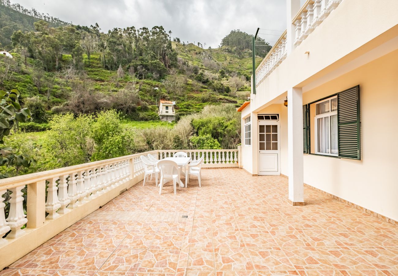 Casa em Ribeira Brava - Valley Nest by Zest and Guest