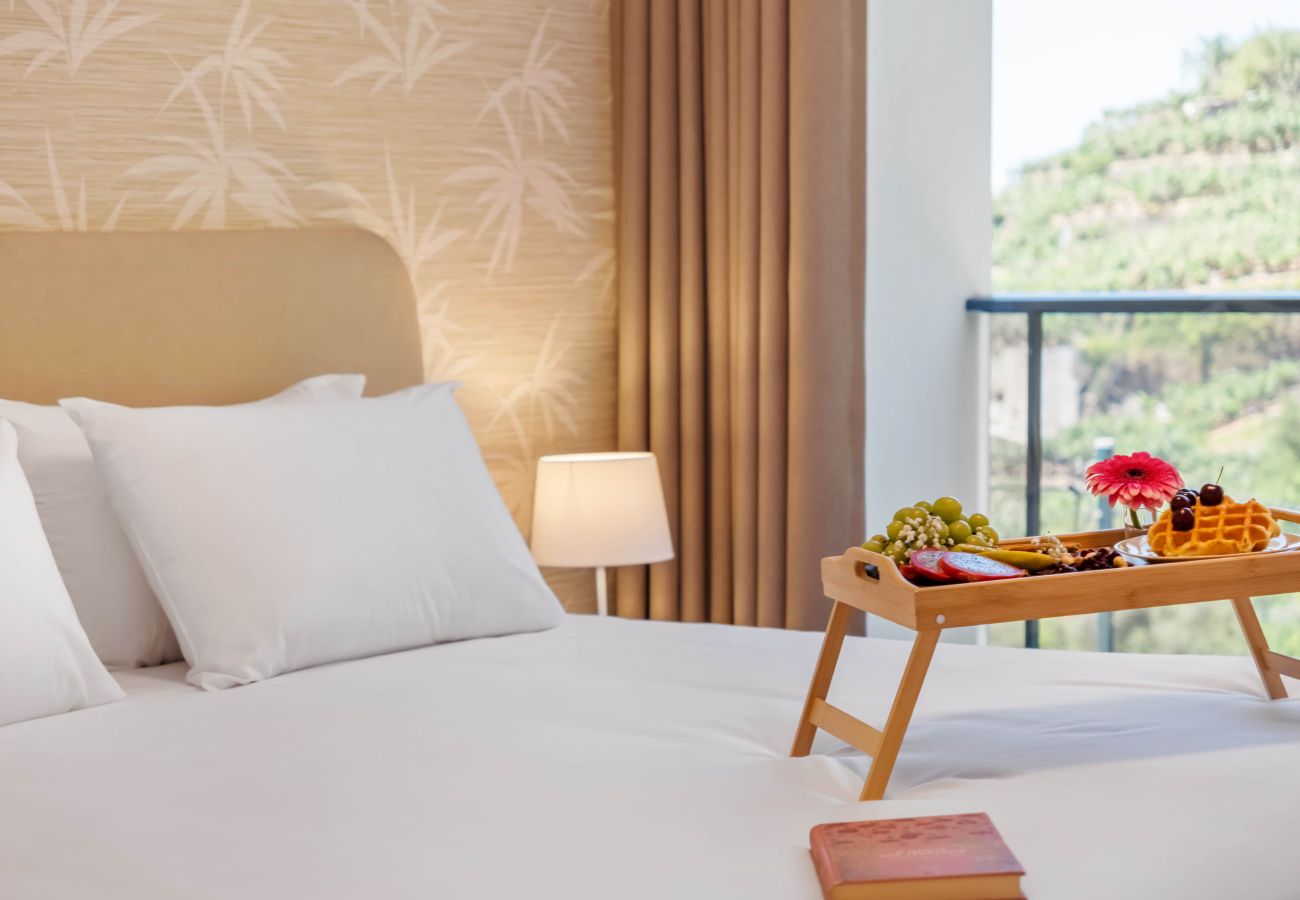 Villa em Ribeira Brava - Atlantic Pebble Villa
