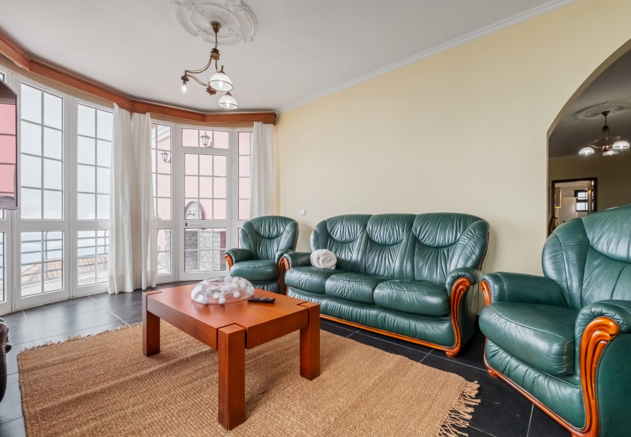 Apartamento em Câmara de Lobos - Ocean Hill View By Zest&Guest