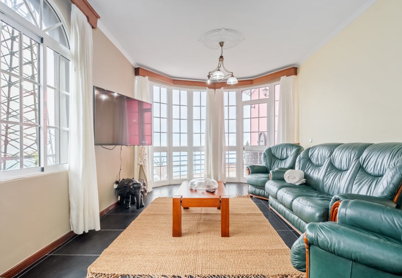 Apartamento em Câmara de Lobos - Ocean Hill View By Zest&Guest