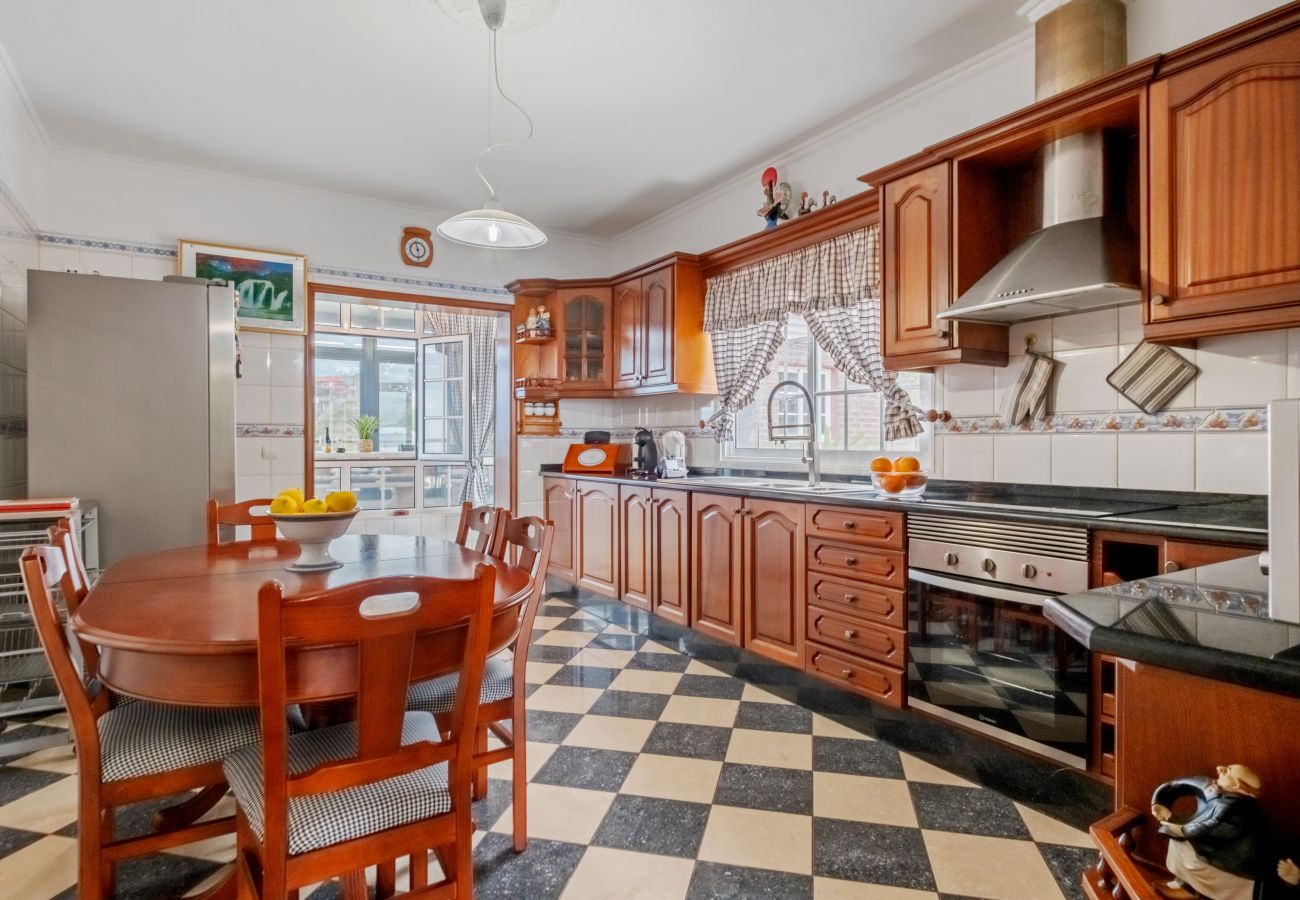Apartamento em Câmara de Lobos - Ocean Hill View By Zest&Guest