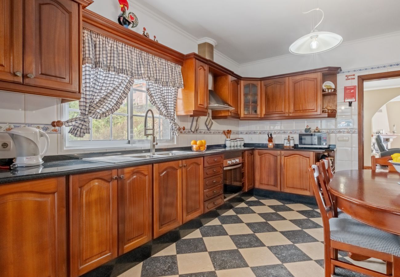 Apartamento em Câmara de Lobos - Ocean Hill View By Zest&Guest