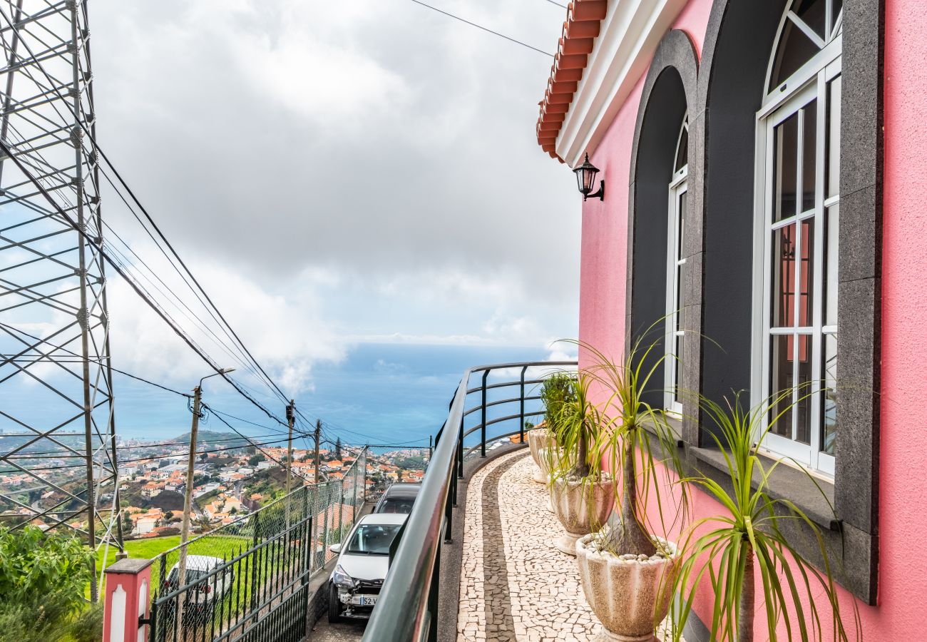 Apartamento em Câmara de Lobos - Ocean Hill View By Zest&Guest
