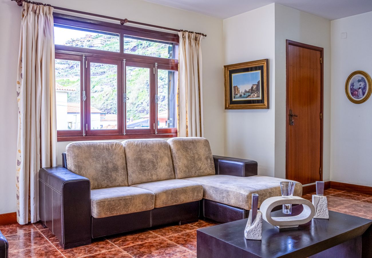 Apartamento em Ribeira Brava - Santa Bárbara House by Zest&Guest