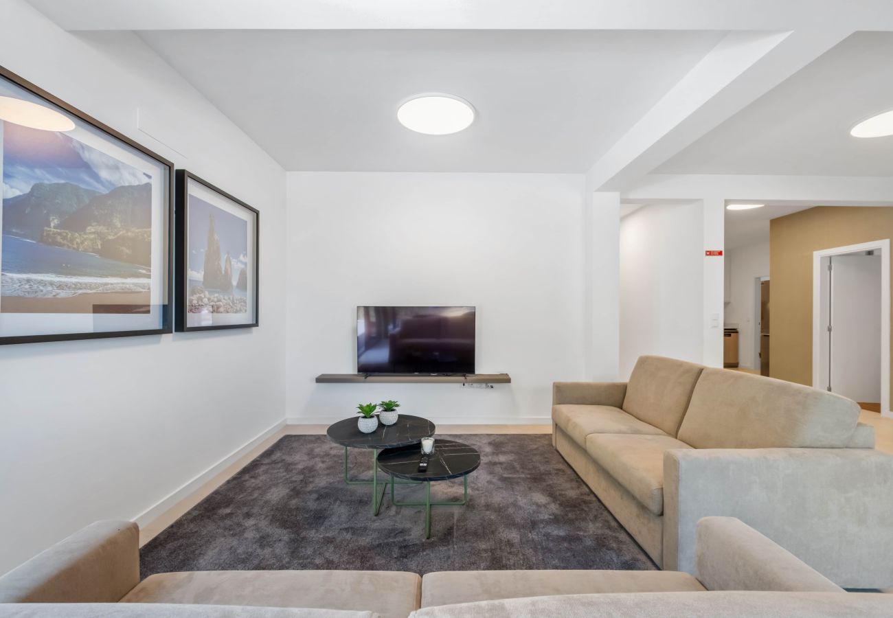 Villa in Ribeira Brava - Atlantic Pebble Villa