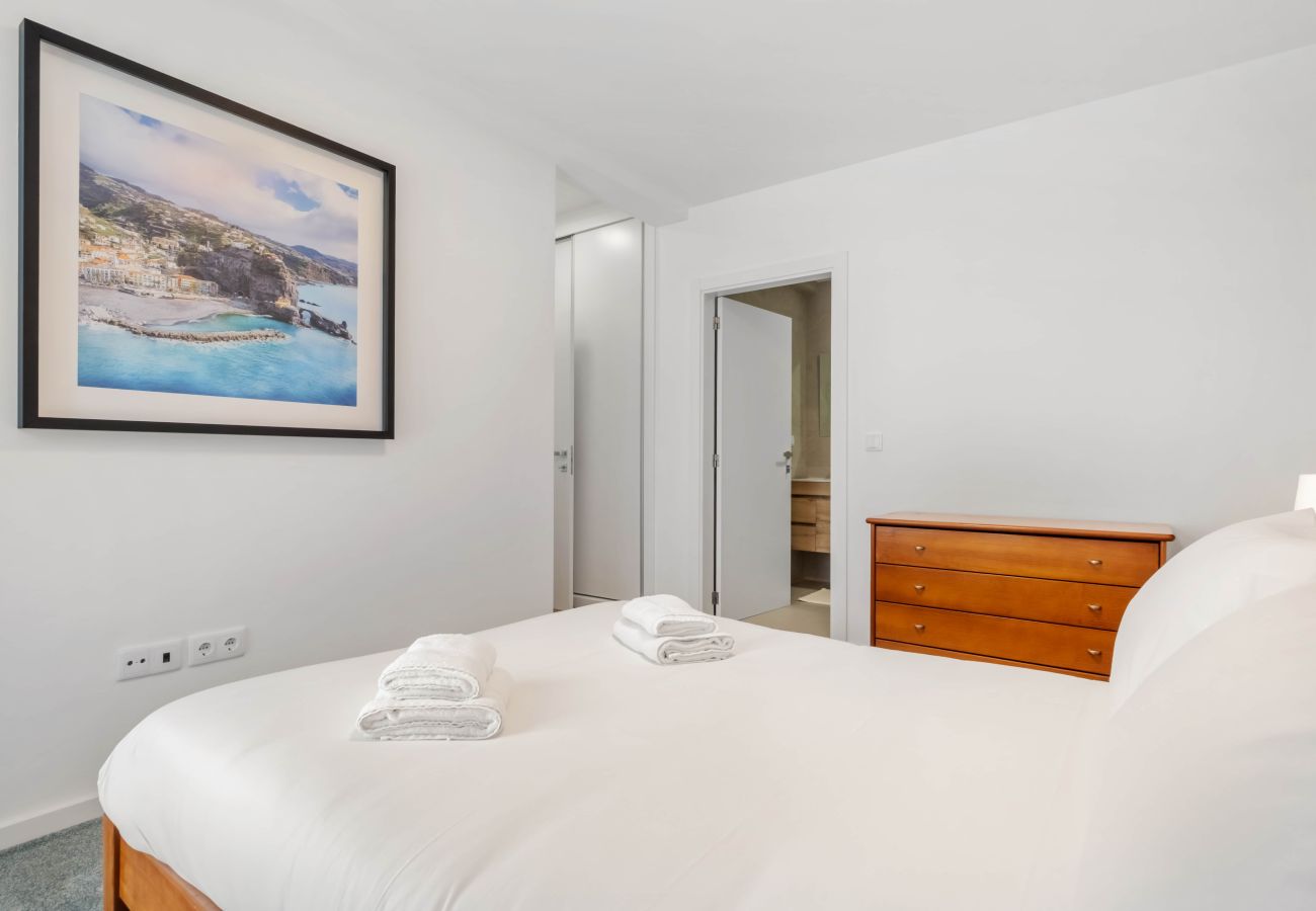 Villa in Ribeira Brava - Atlantic Pebble Villa