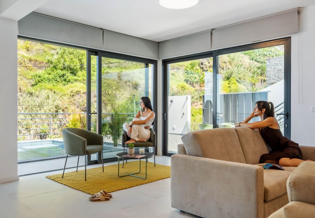 Villa in Ribeira Brava - Atlantic Pebble Villa