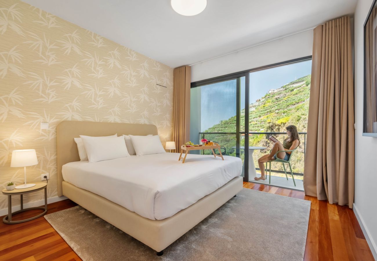 Villa in Ribeira Brava - Atlantic Pebble Villa