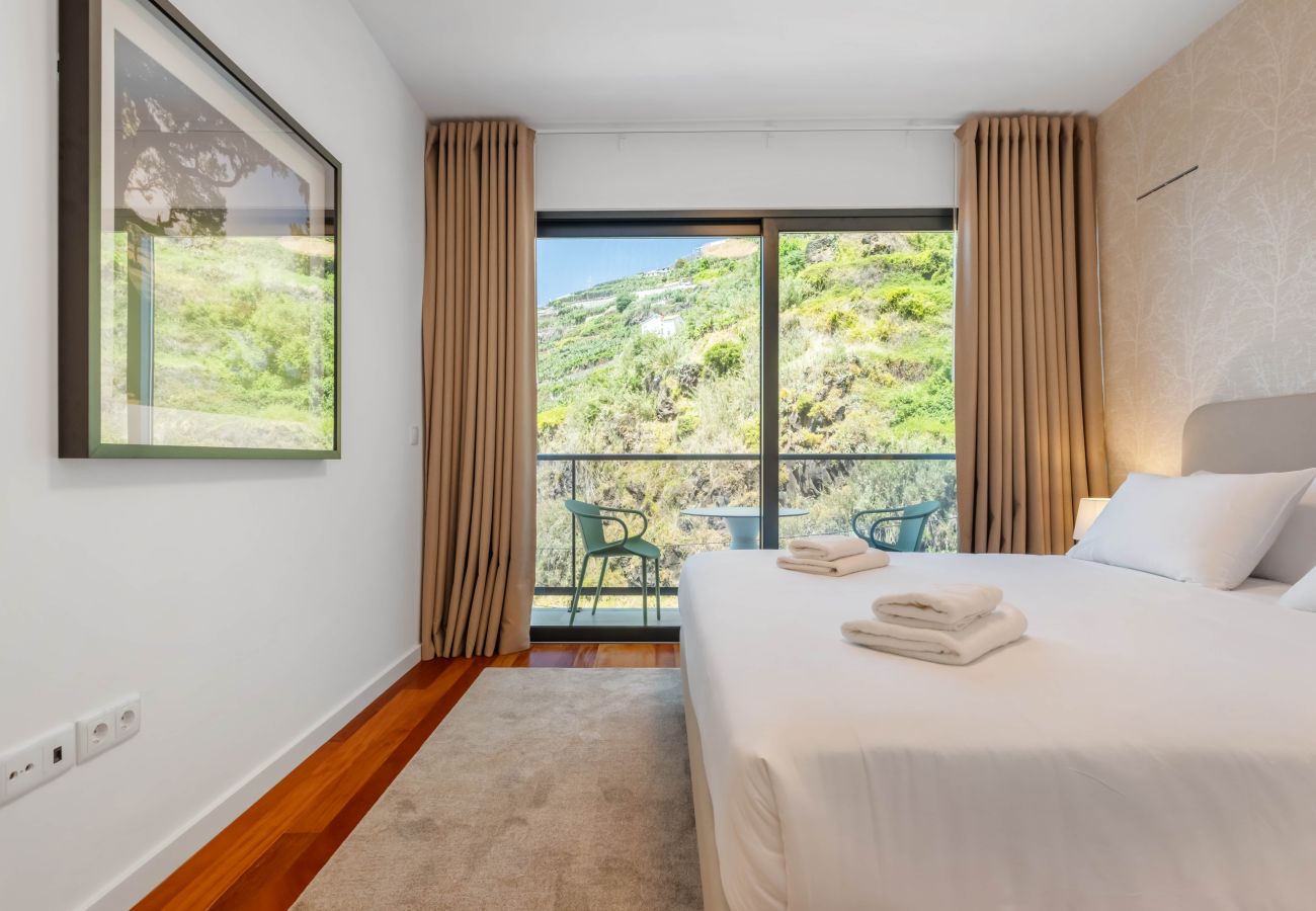 Villa in Ribeira Brava - Atlantic Pebble Villa