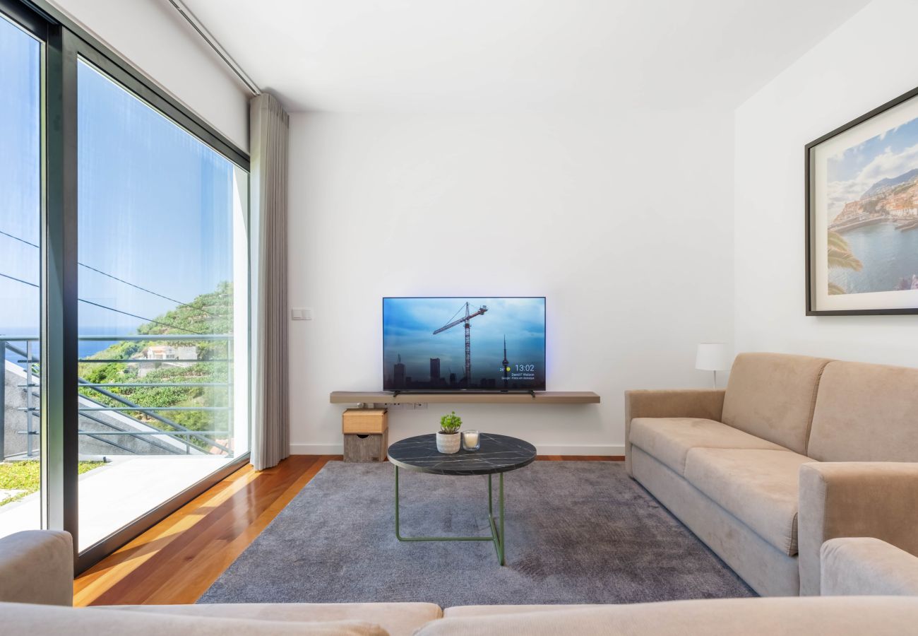 Villa in Ribeira Brava - Atlantic Pebble Villa