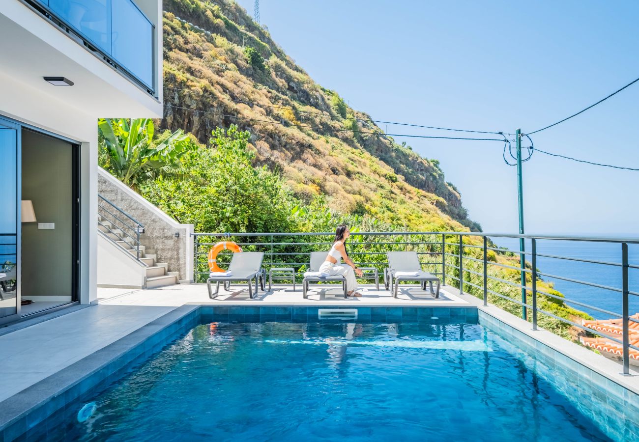 Villa in Ribeira Brava - Atlantic Pebble Villa