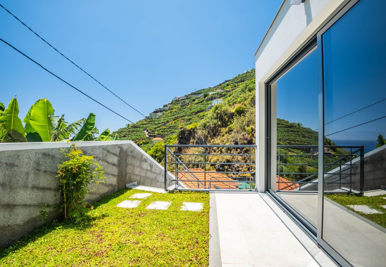 Villa in Ribeira Brava - Atlantic Pebble Villa