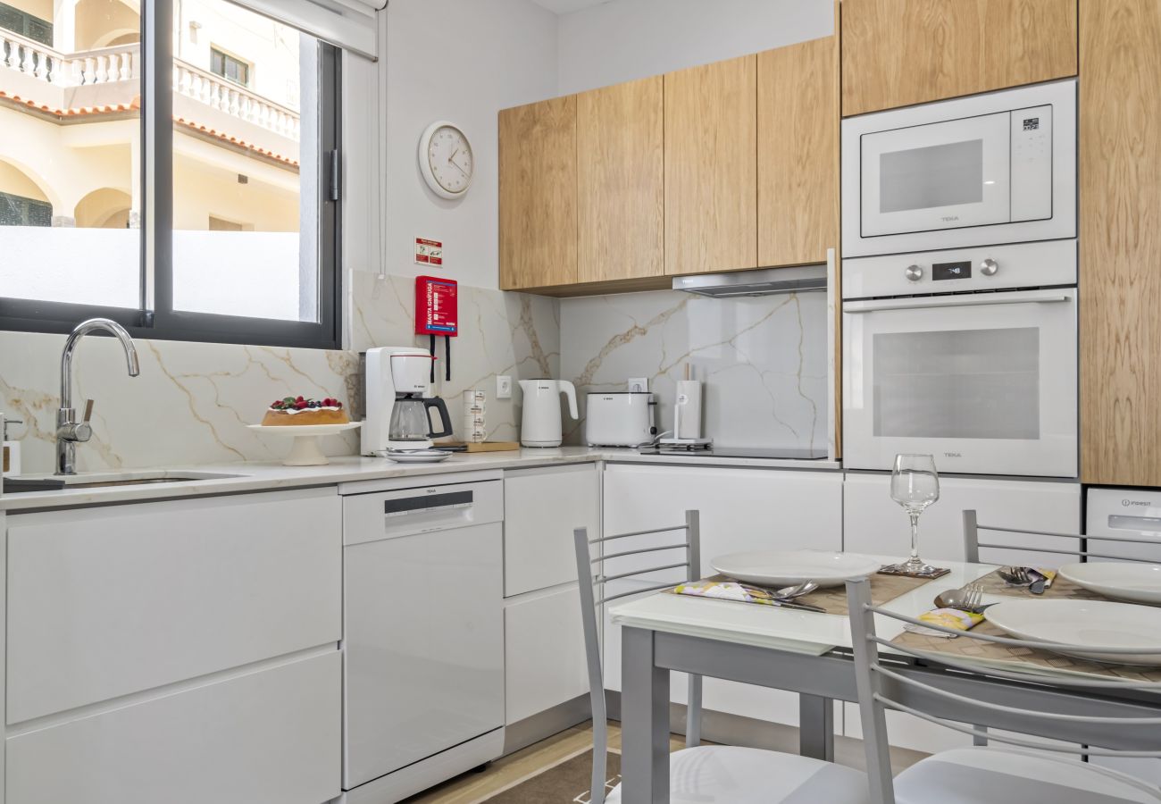 Apartment in Calheta - Orinoco Sunset House I - Private Jacuzzi