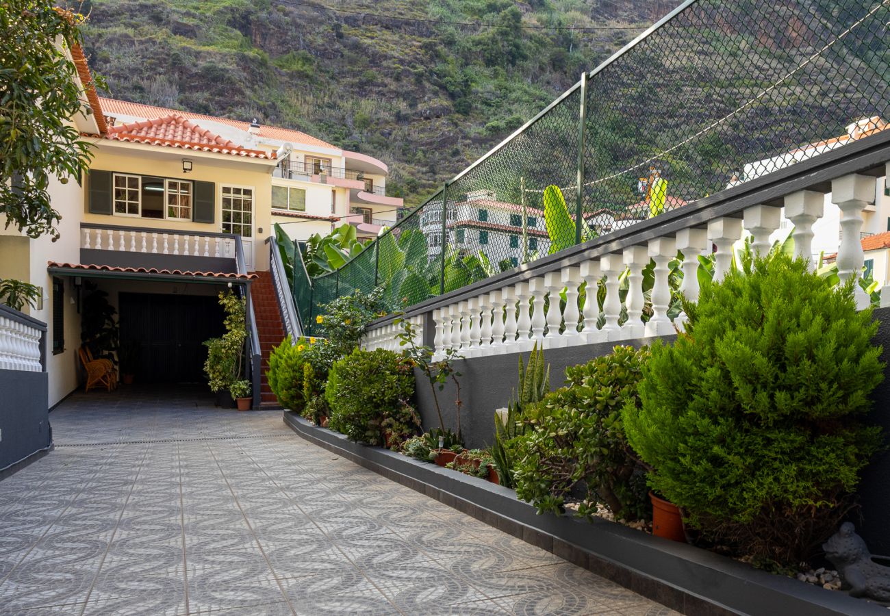 Apartment in Ribeira Brava - Santa Bárbara House by Zest&Guest